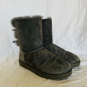 Grey uggs